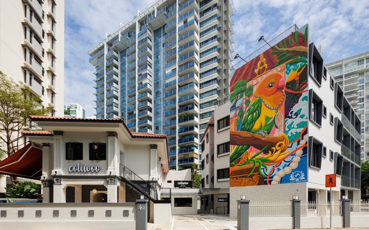 Coliwoo – 42 Amber Serviced Apartment